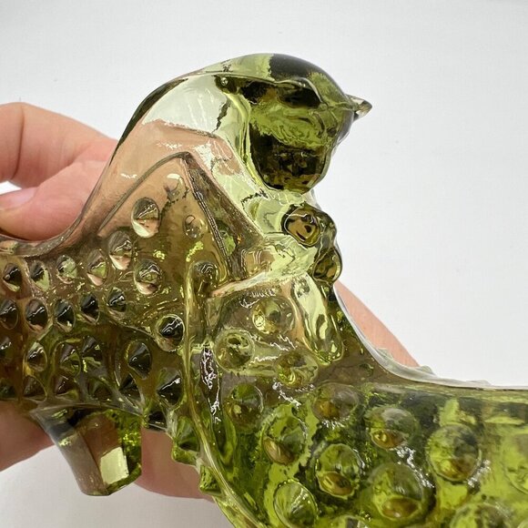 Fenton Glass Green Hobnail Cat Slipper Shoe in Excellent Condition - Picture 3 of 9